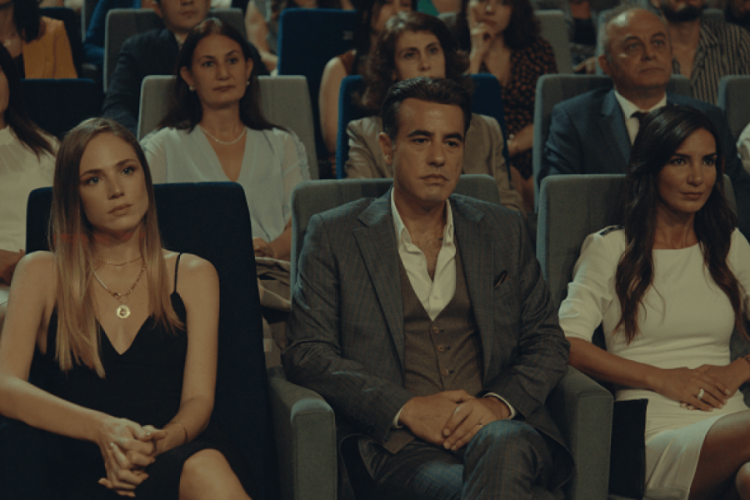 Yeni Hayat'tan kadına şiddete karşı sahne!