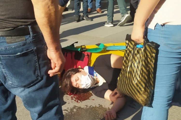 Çorum'da karşıdan karşıya geçen yaya otomobil çarptı