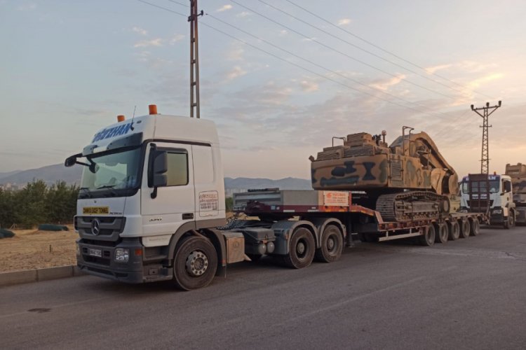 Sınırda güvenlik gerekçesiyle Türk tırlarının geçişine izin verilmiyor