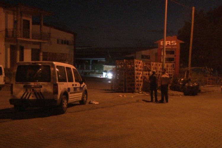 Yolda yürürken arkasından vurulan şahıs ağır yaralandı