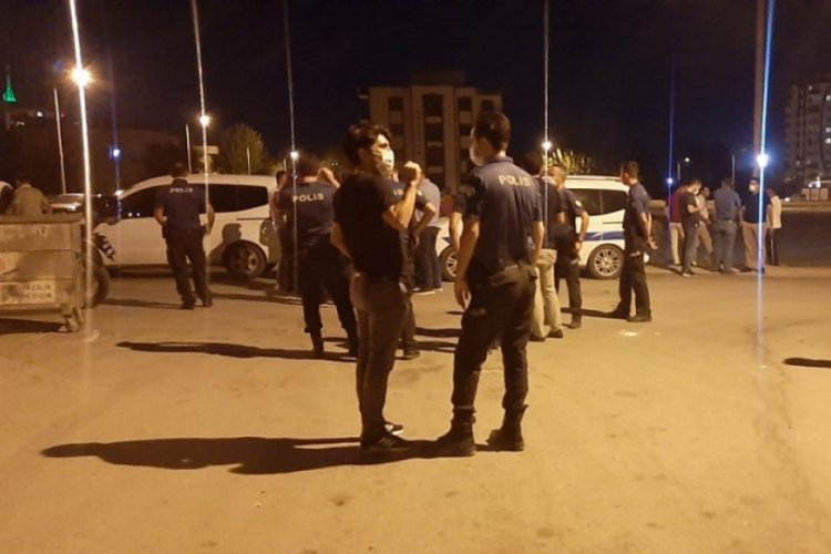 Çocukların kavgasına aileler de karıştı: 3 yaralı
