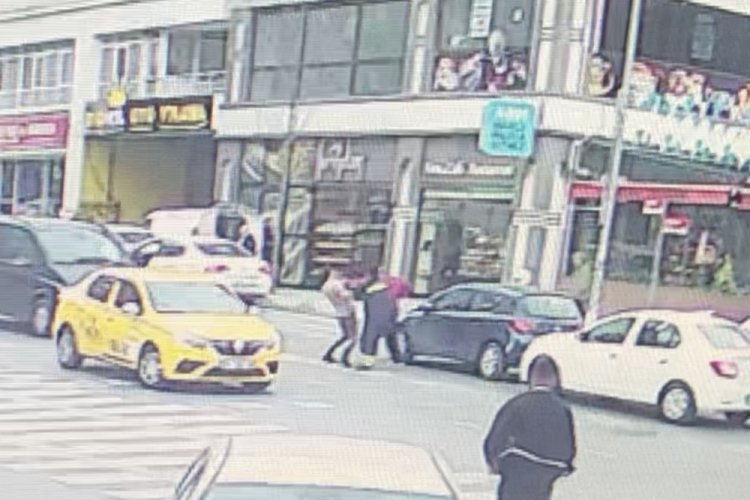 Yol tartışması caddeyi ringe çevirdi