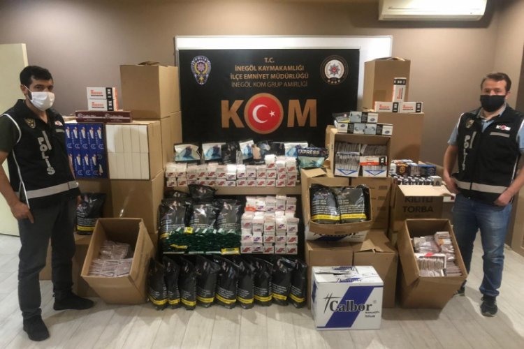 Bursa'da çok sayıda kaçak makaron ve tütün ele geçirildi