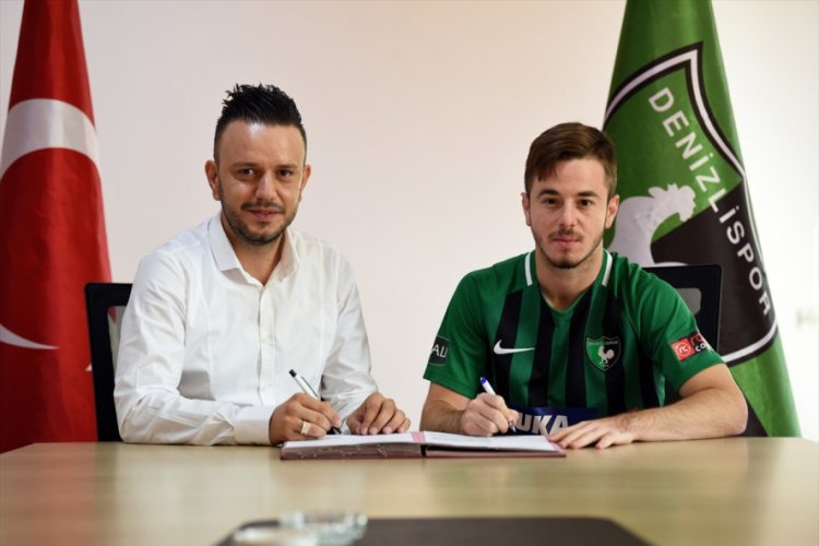 Denizlispor, Mert Sarıkuş ile profesyonel sözleşme imzaladı
