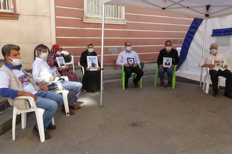 HDP önündeki ailelerin evlat nöbeti 395'inci gününde