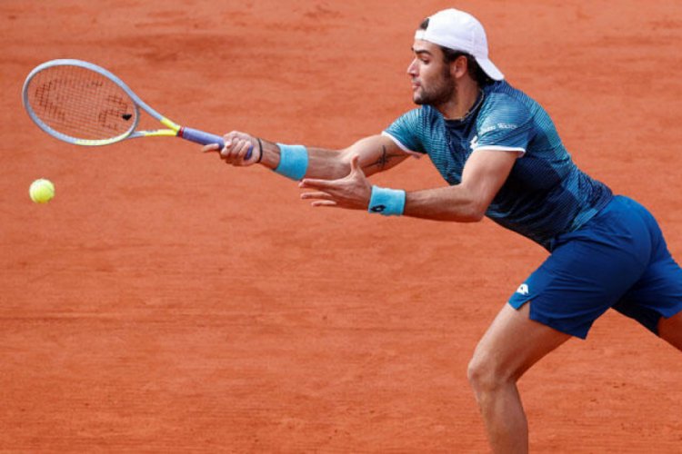 Matteo Berrettini Fransa Açık'a veda etti