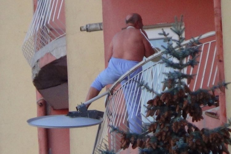 Hastaneden kaçan psikiyatri hastası polise zor anlar yaşattı