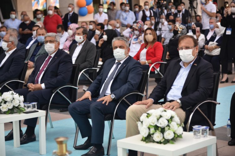 AK Parti Bursa'da İlçe Kongrelerini tamamladı