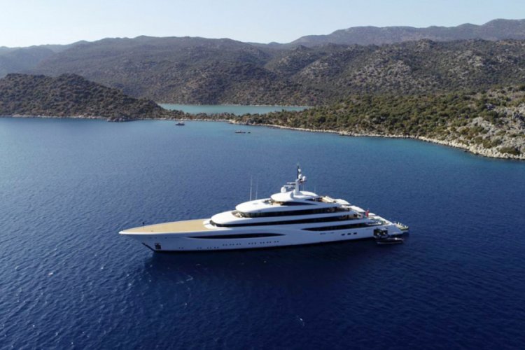 200 milyon dolarlık mega yat Kekova'da