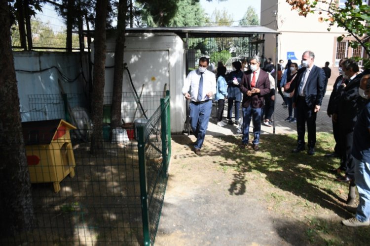 Bursa İnegöl Belediyesi okullara köpek sahiplendiriyor