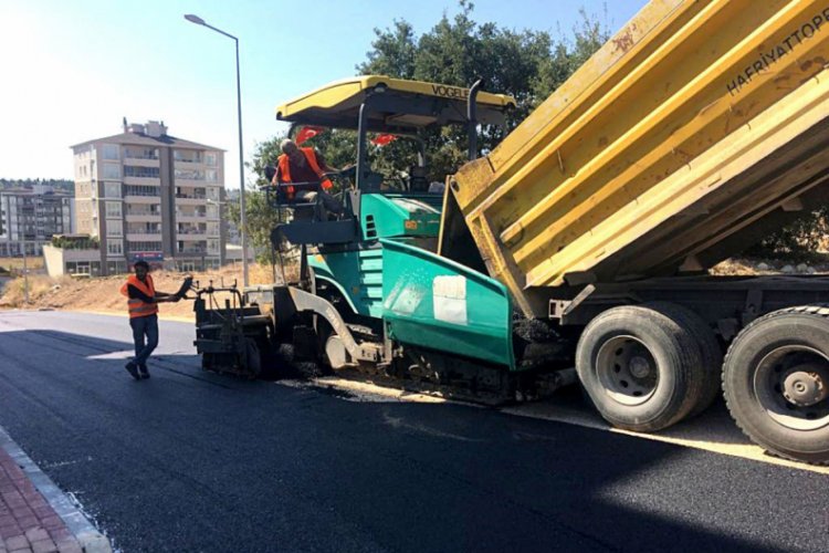 Bursa Güneştepe Mahallesi'nde asfalt çalışması