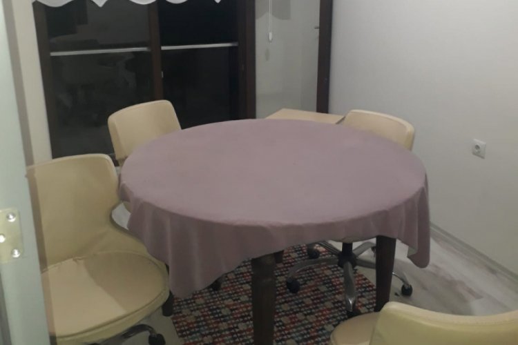 Kiralık evi kumarhaneye çevirmişler