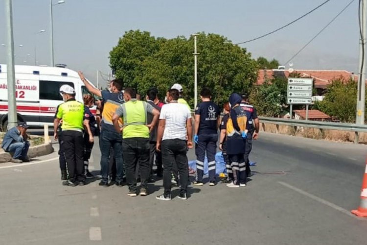 Ambulansın çarptığı yaşlı kadın hayatını kaybetti