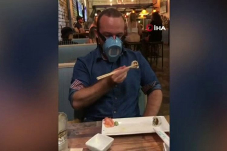 Yemek yerken bile çıkarılmayan ''otomatik maske'' üretildi
