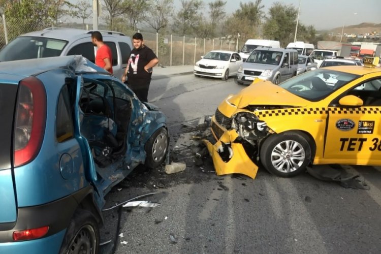 Sağlık görevlisi trafik kazasında hayatını kaybetti