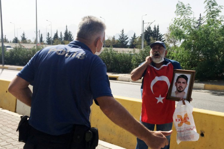 Oğlunun katillerine verilen cezayı az bulan babadan bıçaklı eylem
