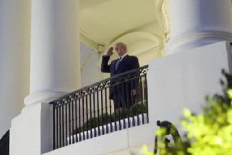 Trump, Beyaz Saray'a döndü