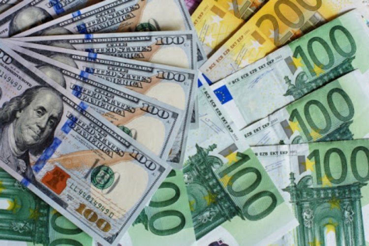 Dolar ve euro rekor tazeledi