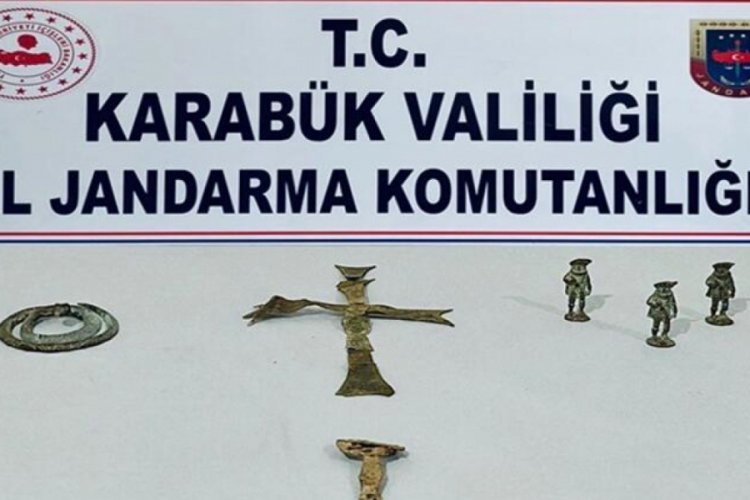 Kontrol noktasında tarihi eserle yakalandılar