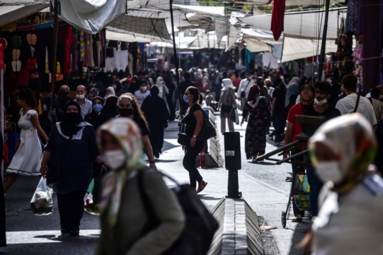 İstanbul'da semt pazarlarına koronavirüs denetimi