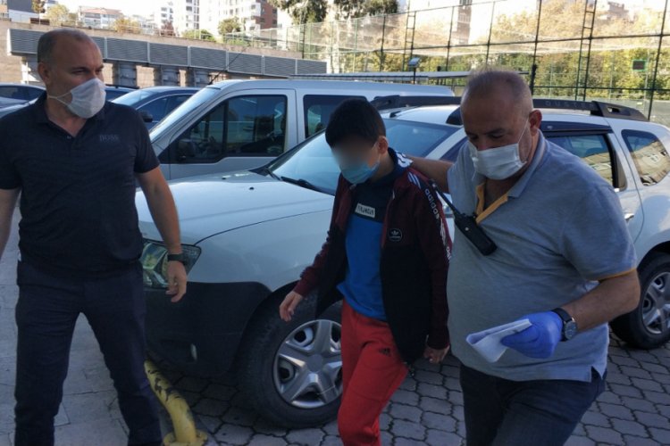 Bıçakla yaralama ve gasp olayına 2 gözaltı