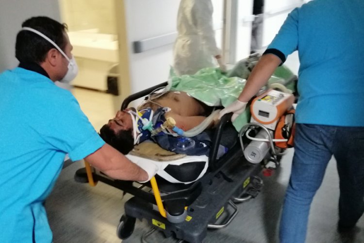 Aksaray'da metrelerce sürüklenen motosikletin sürücü ağır yaralandı