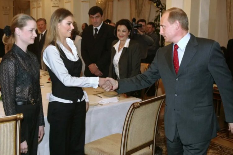 'Putin ikiz babası oldu' iddiası