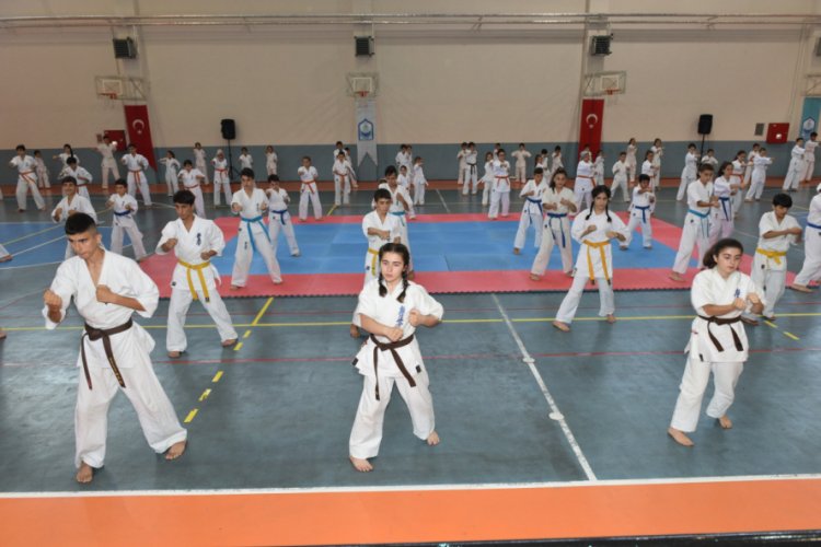Kış spor okulları Bursalı minikleri bekliyor