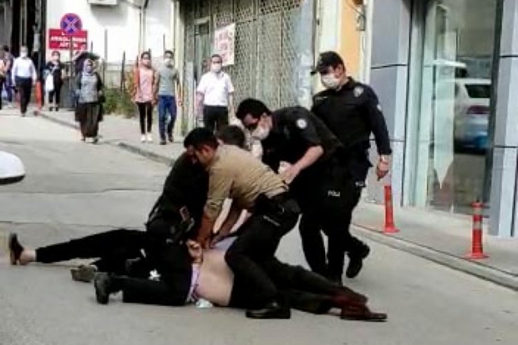Esnafın park kavgasına polis müdahale etti