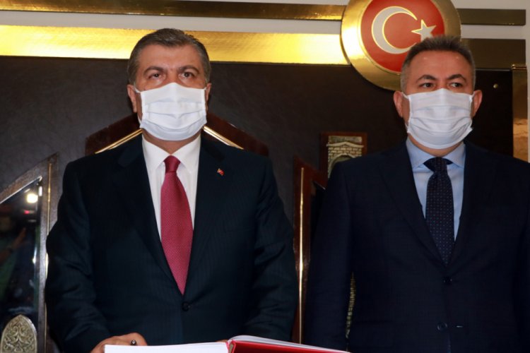 Bakan Koca: Salgının hızını yeniden kestik