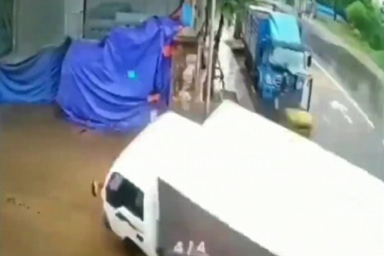 Şaşkına çeviren park etme kamerada