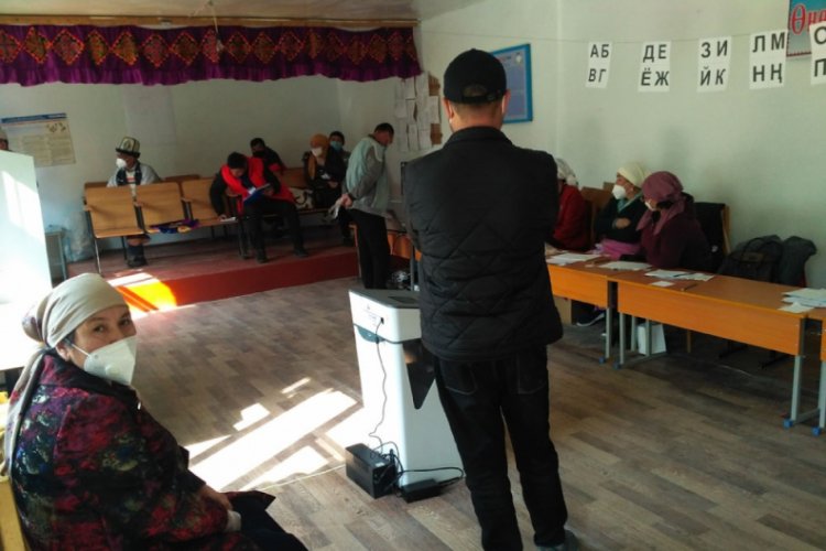 Kırgızistan'da Başbakan Boronov'un istifası onaylandı