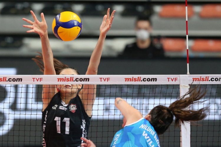 Nilüfer Belediyespor set vermedi