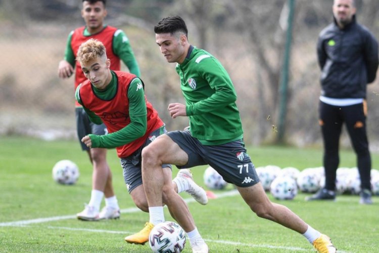 Bursaspor Bolu kampından dönüyor