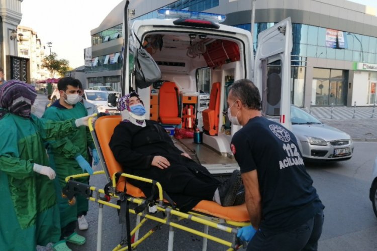 Motosikletin çarptığı vatandaş yaralandı