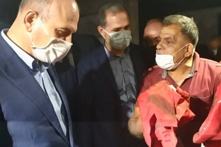 Bütün eşyaların yandığı odada sadece Türk bayrağı yanmadı