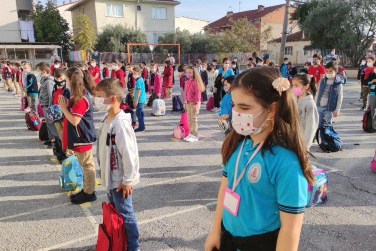 Bursa'da, yüz yüze eğitimin ikinci aşaması bugün başladı