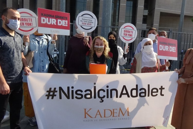 Televizyonun sesini sonuna kadar açıp eşini öldüren sanığa ağırlaştırılmış müebbet