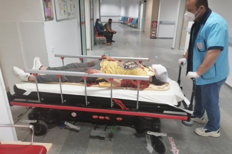 Tır ile otomobil çarpıştı: 1 ölü, 1 yaralı