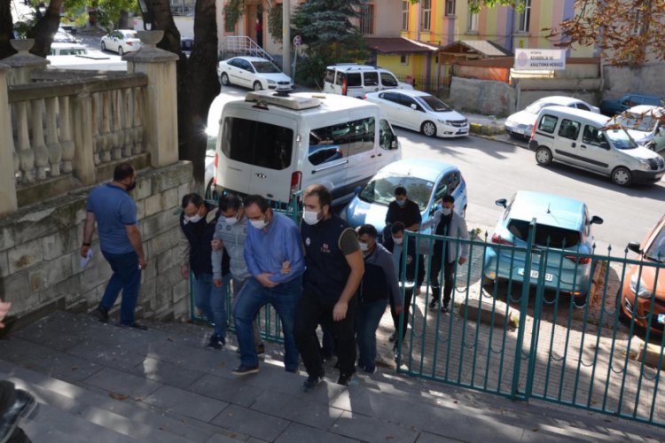 Yüklü miktarda parayla yakalanan FETÖ şüphelilerinden 11'i tutuklandı