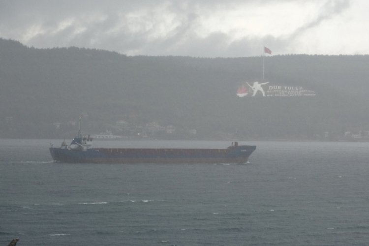 Çanakkale Boğazı sis nedeniyle tek yönlü gemi trafiğine kapatıldı