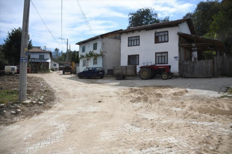 Bursa İnegöl'de parke taşı çalışması