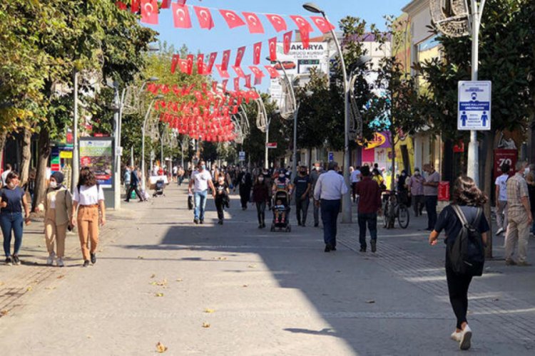 Sakarya'da maske takmayana 3 gün yurtta karantina uygulanacak