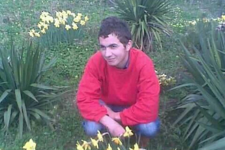 Tüfeğinin tetiği çalılığa takılıp ateş aldı, başından vurulup öldü
