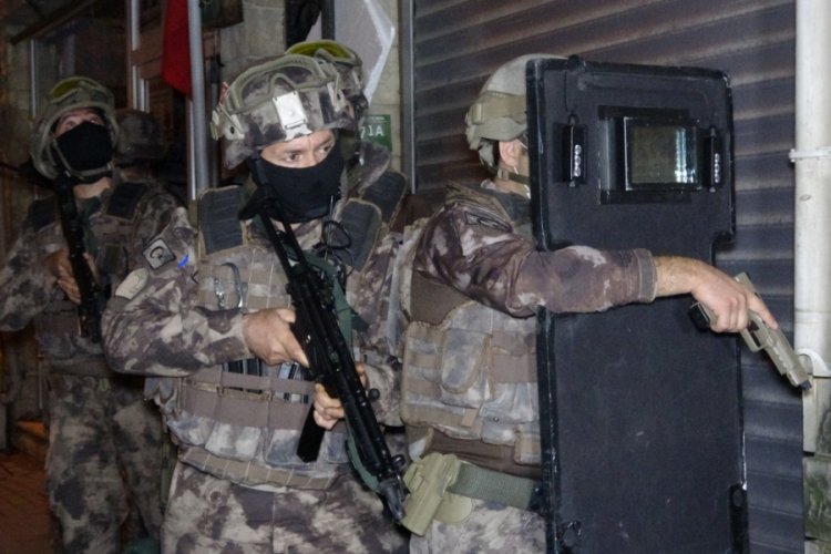Bursa'da silah kaçakçılarına şafak vakti operasyon düzenlendi!