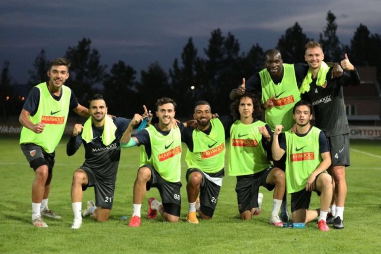 Kayserispor 30 kişilik kadroyu bildirdi
