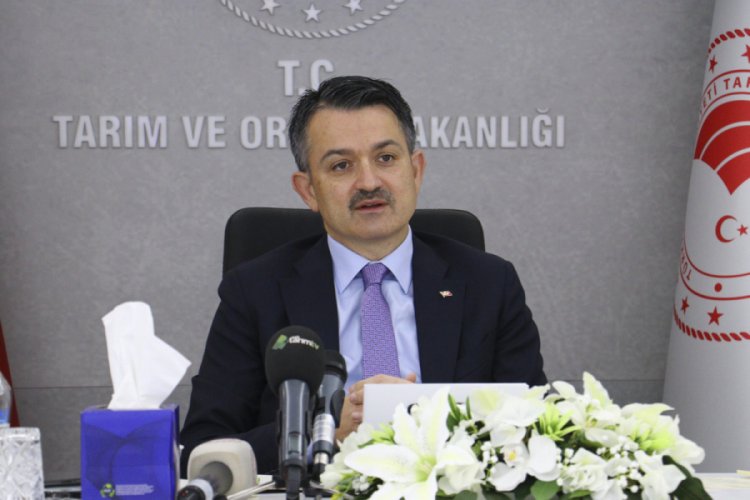 Bakan Pakdemirli: İlk elektrikli traktör seri üretime hazır