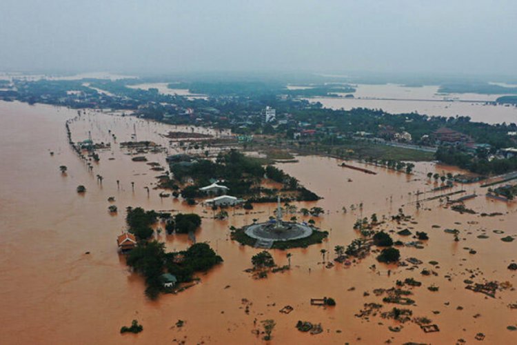 Vietnam'daki sellerde ölü sayısı 36'ya çıktı