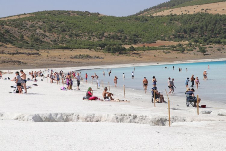 Vali Arslantaş: Salda Gölü çevresinde bisiklet yolu yapılacak