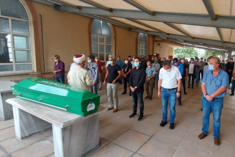 Zonguldak'ta sahte içkiden ölen kişi toprağa verildi